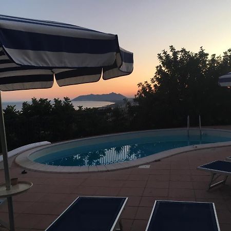 Villa "Ai Galli" Terracina Eksteriør bilde