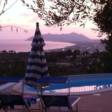 Villa "Ai Galli" Terracina Eksteriør bilde
