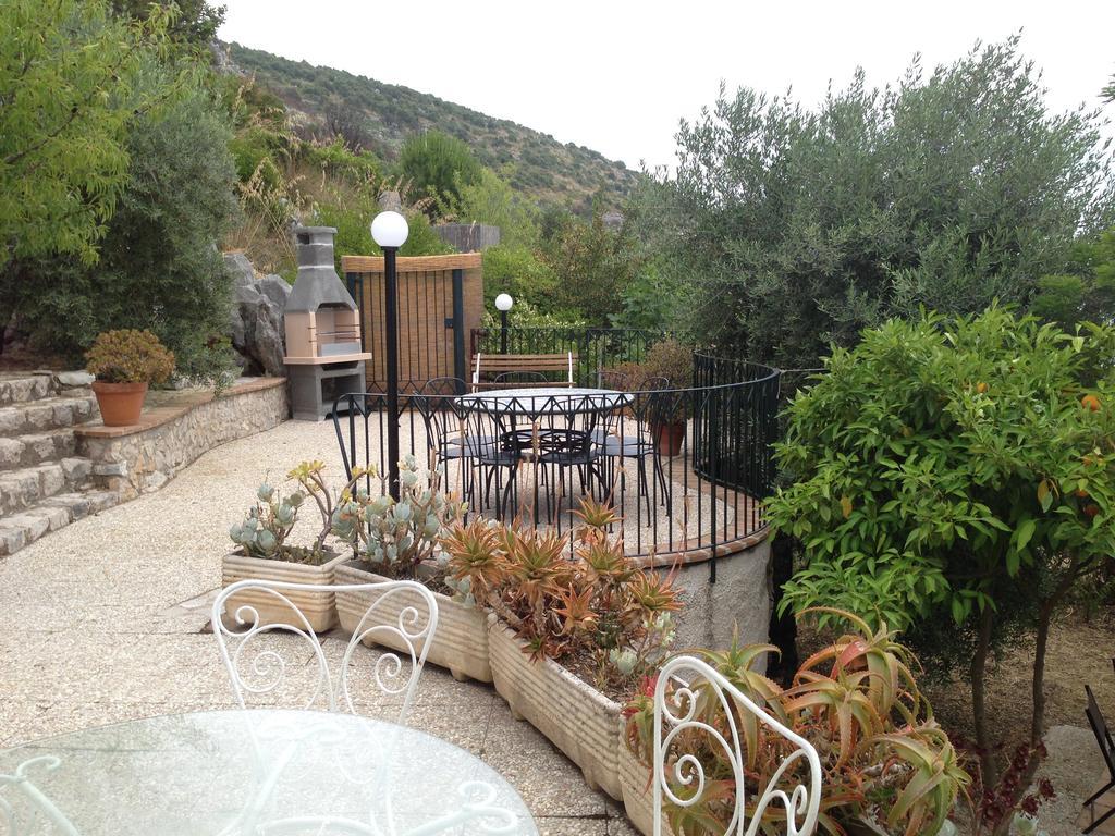 Villa "Ai Galli" Terracina Eksteriør bilde