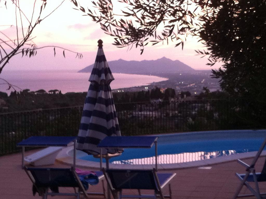 Villa "Ai Galli" Terracina Eksteriør bilde