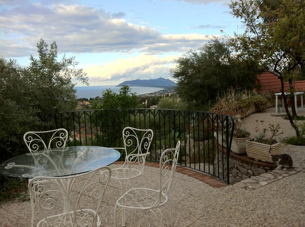 Villa "Ai Galli" Terracina Eksteriør bilde