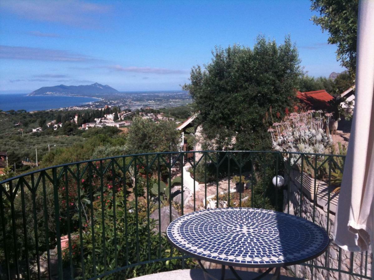 Villa "Ai Galli" Terracina Eksteriør bilde